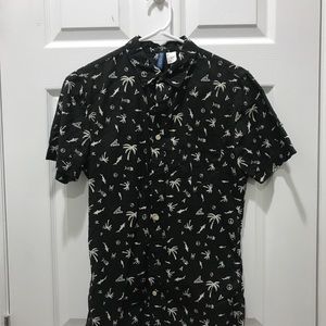 Forever 21 X Divided men’s shirt-sleeved button up